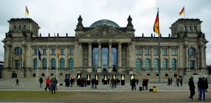 Aufschrei.Reichstag (01) (Medium)